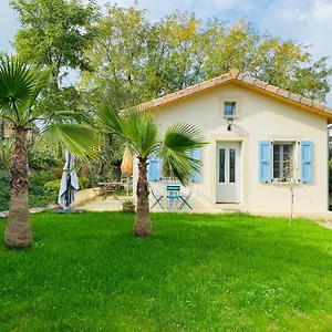 le-saint-marin.hotels-rhonealpes.com/