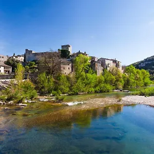 la-plume.hotels-rhonealpes.com/